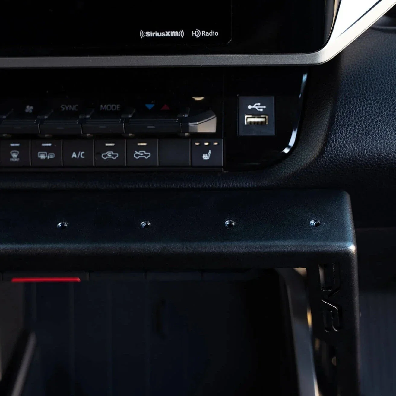 Center Console Molle Panel Bridge 3G Tundra / 3G Sequoia - Image 3