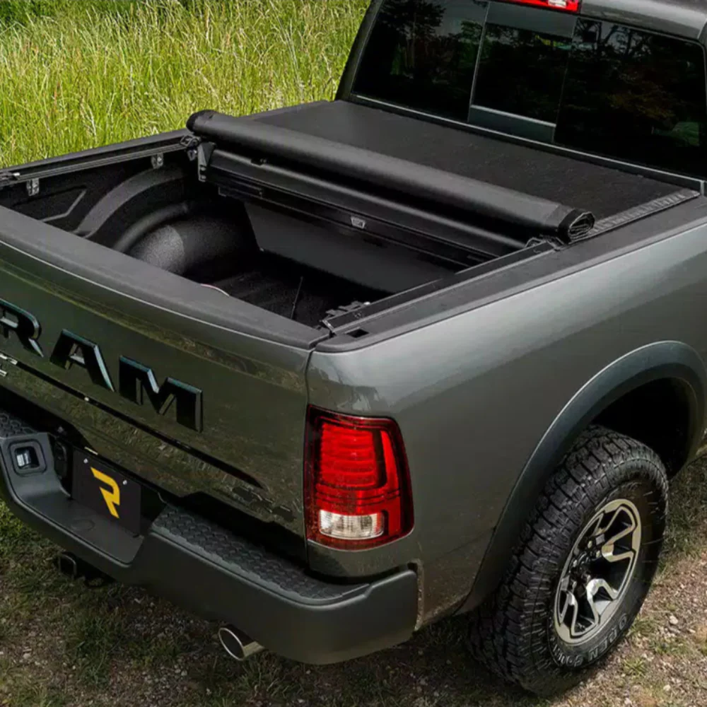 Deuce Soft Folding Tonneau Cover Tundra (2022+) - Image 13