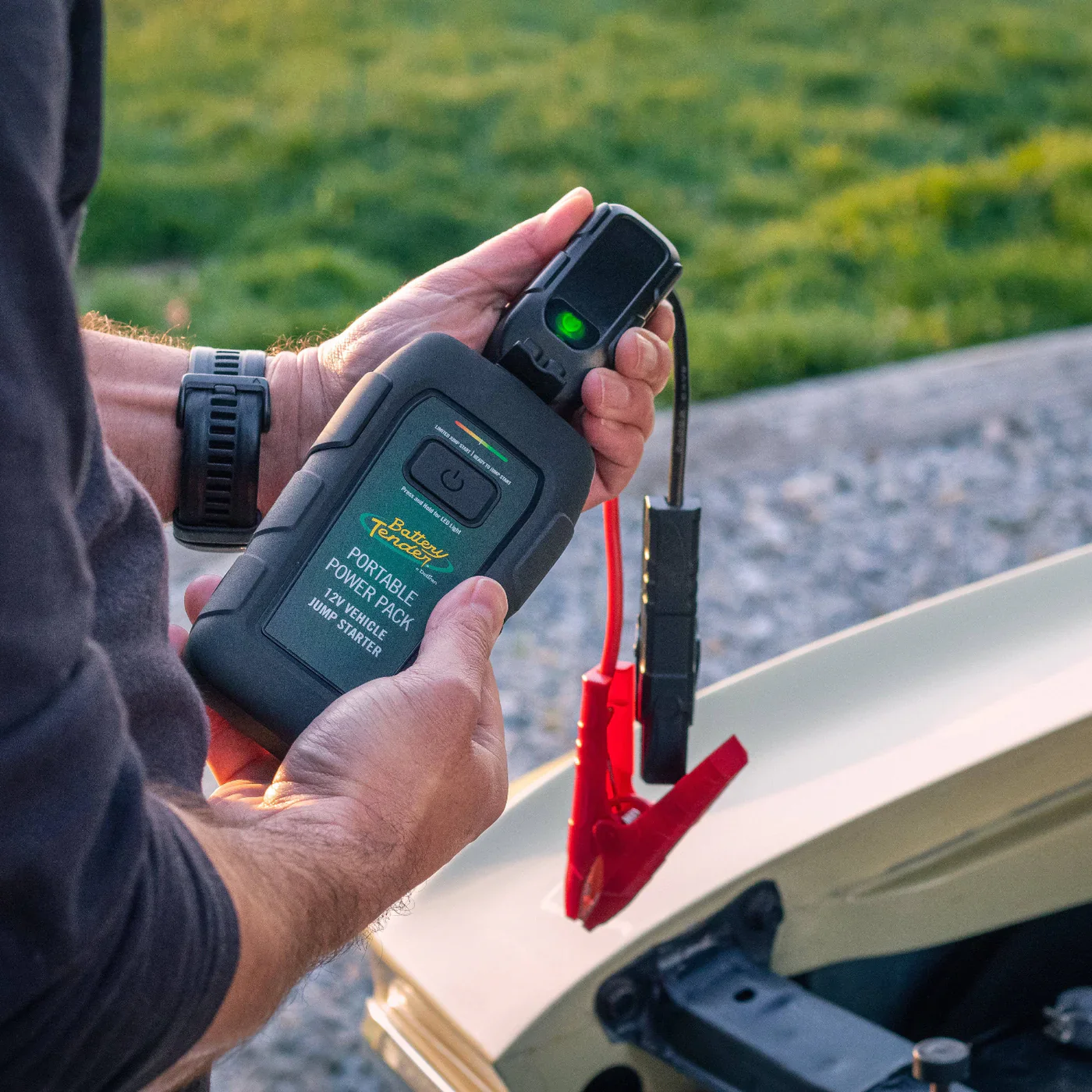 Jump Starter Portable Power Bank - Image 3