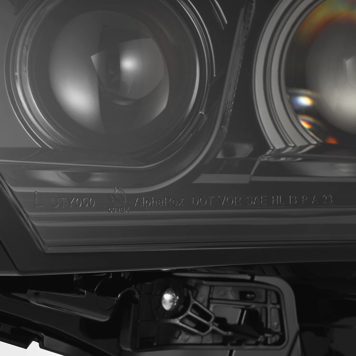 LUXX Series LED Projector Headlights Alpha Black Sequoia (2023+) - Image 7
