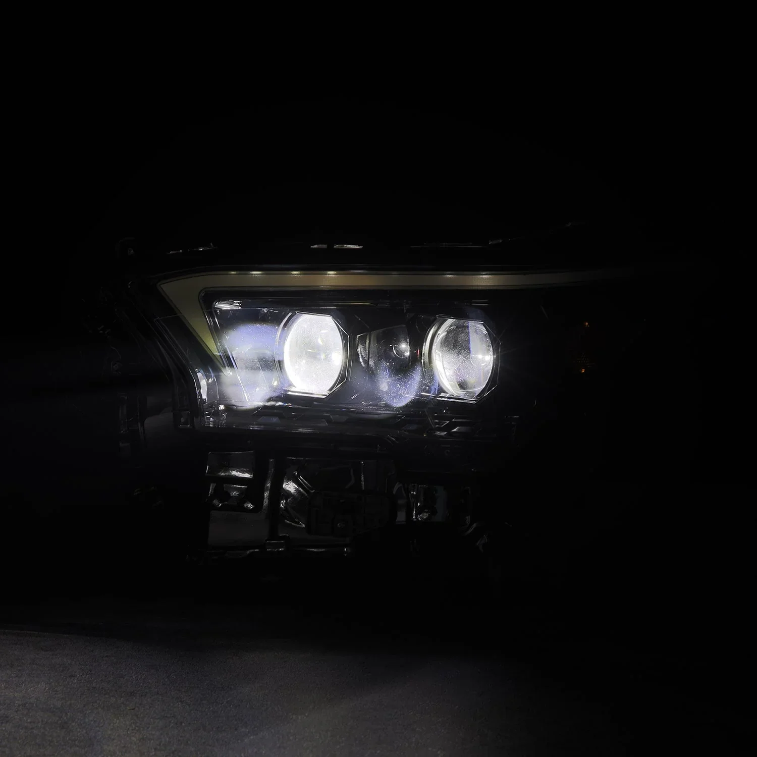 OG-Style LUXX-Series LED Projector Headlights 4Runner (2025+) - Image 5