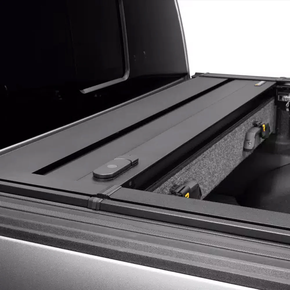 RetraxPro FRC-4000 EZ-OFF Manual Retractable Tonneau Cover w/ T-Slot Rails Tundra (2022+) - Image 10