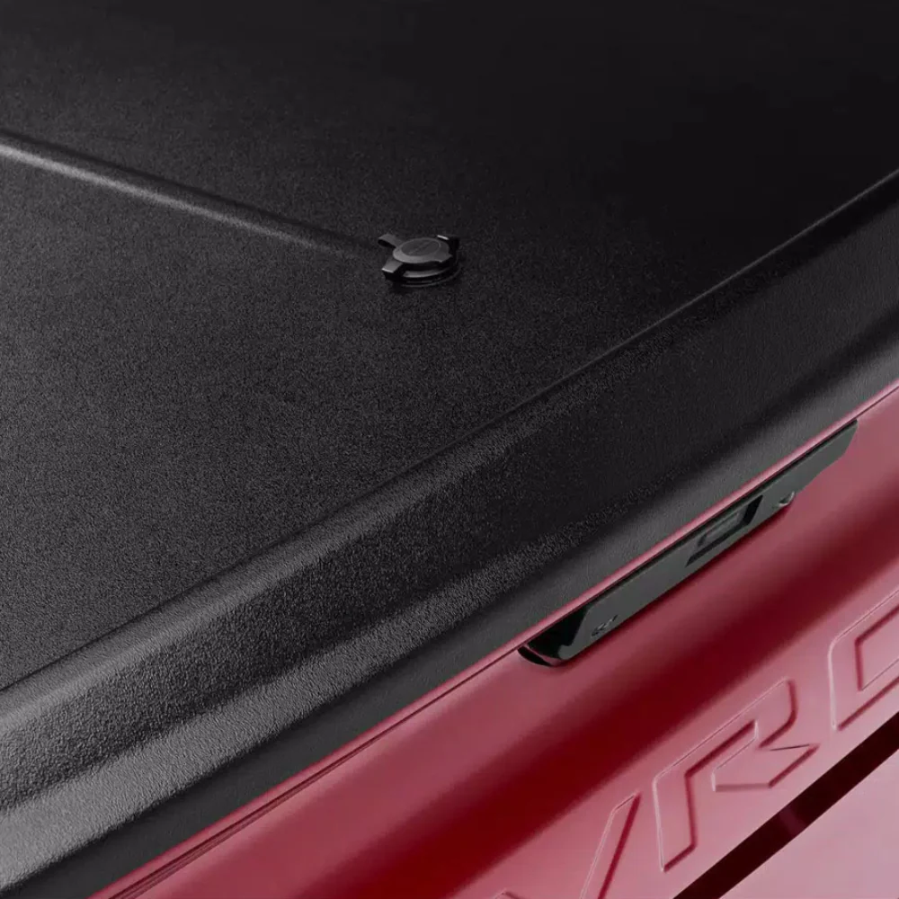 SE One Piece Tonneau Cover Tacoma (2016-2023) - Image 8