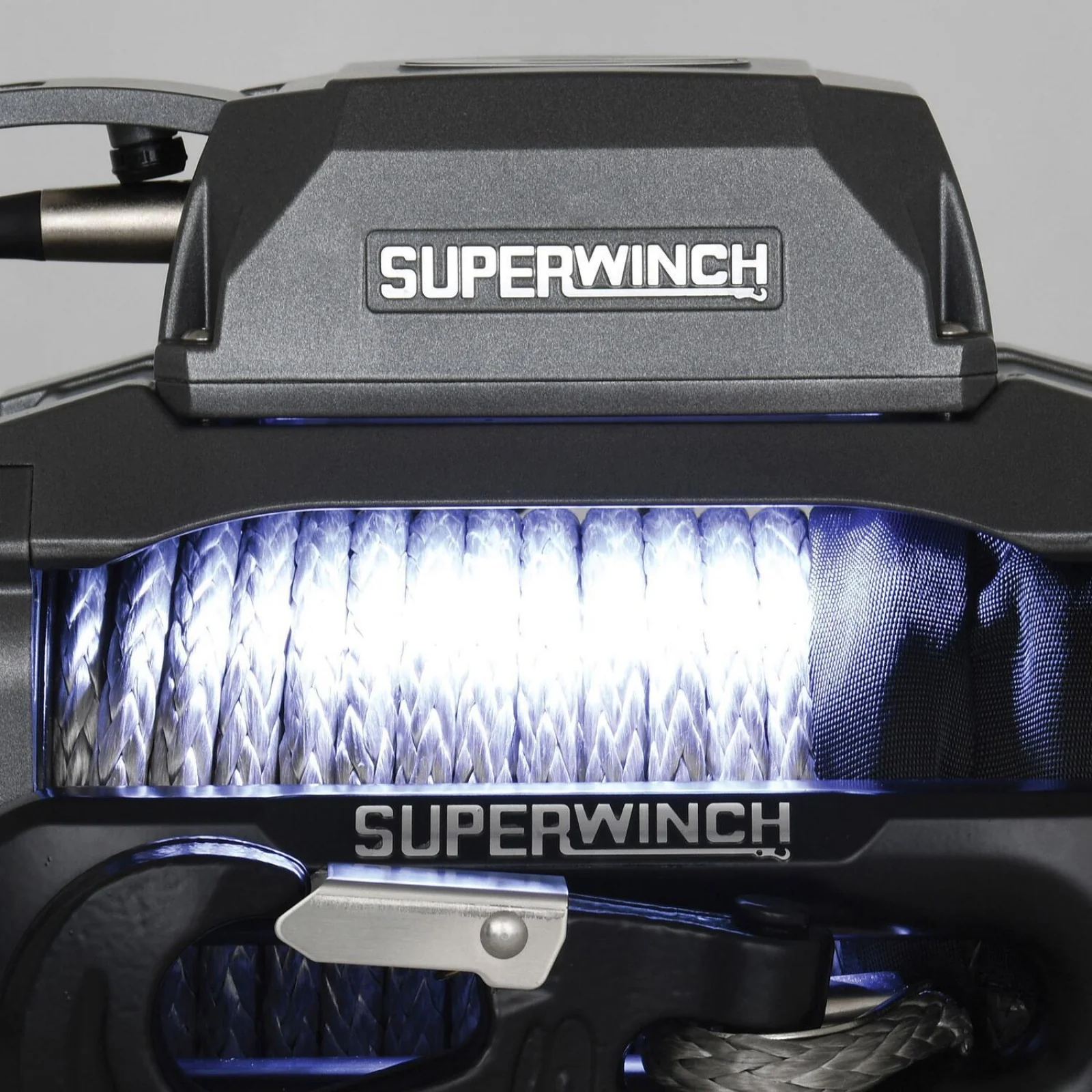 SX12SR 12V DC 12,000lb Synthetic Rope Winch - Image 9