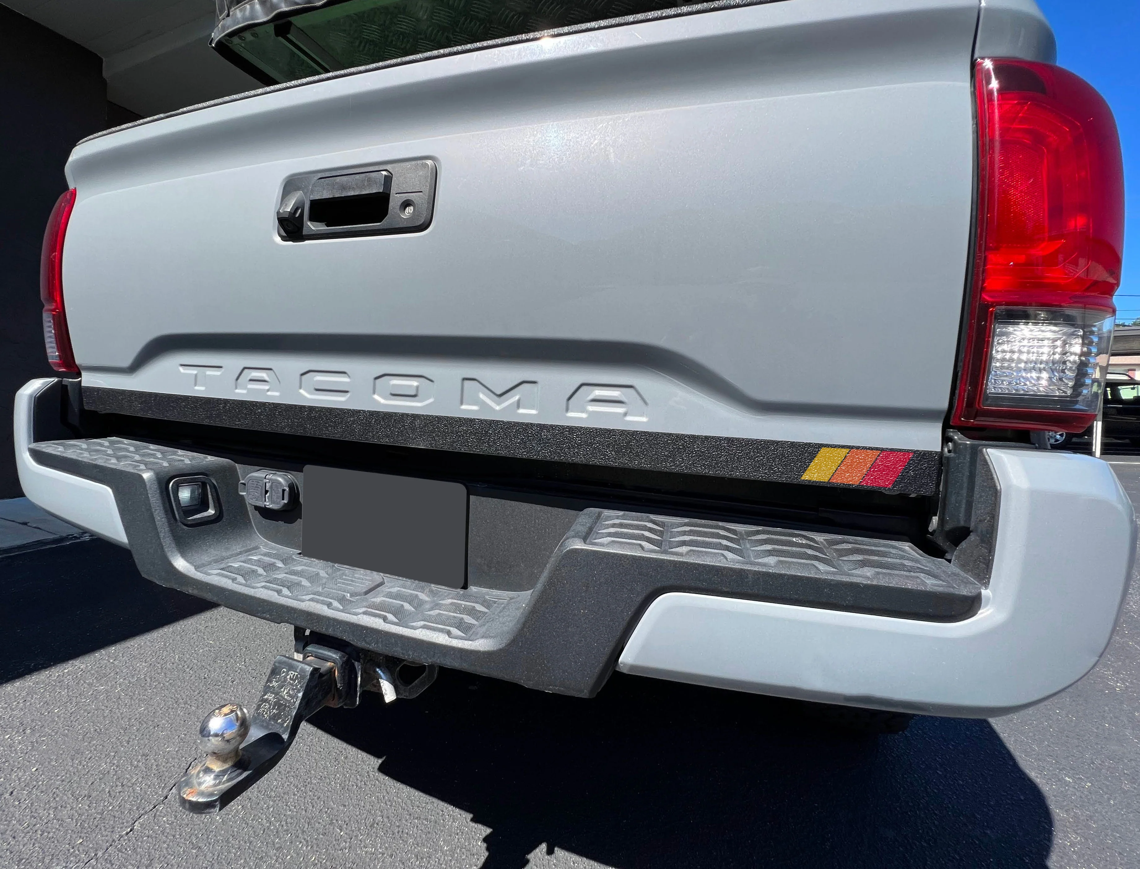Textured Tailgate Protection Overlay Tacoma (2016-2023) - Image 2