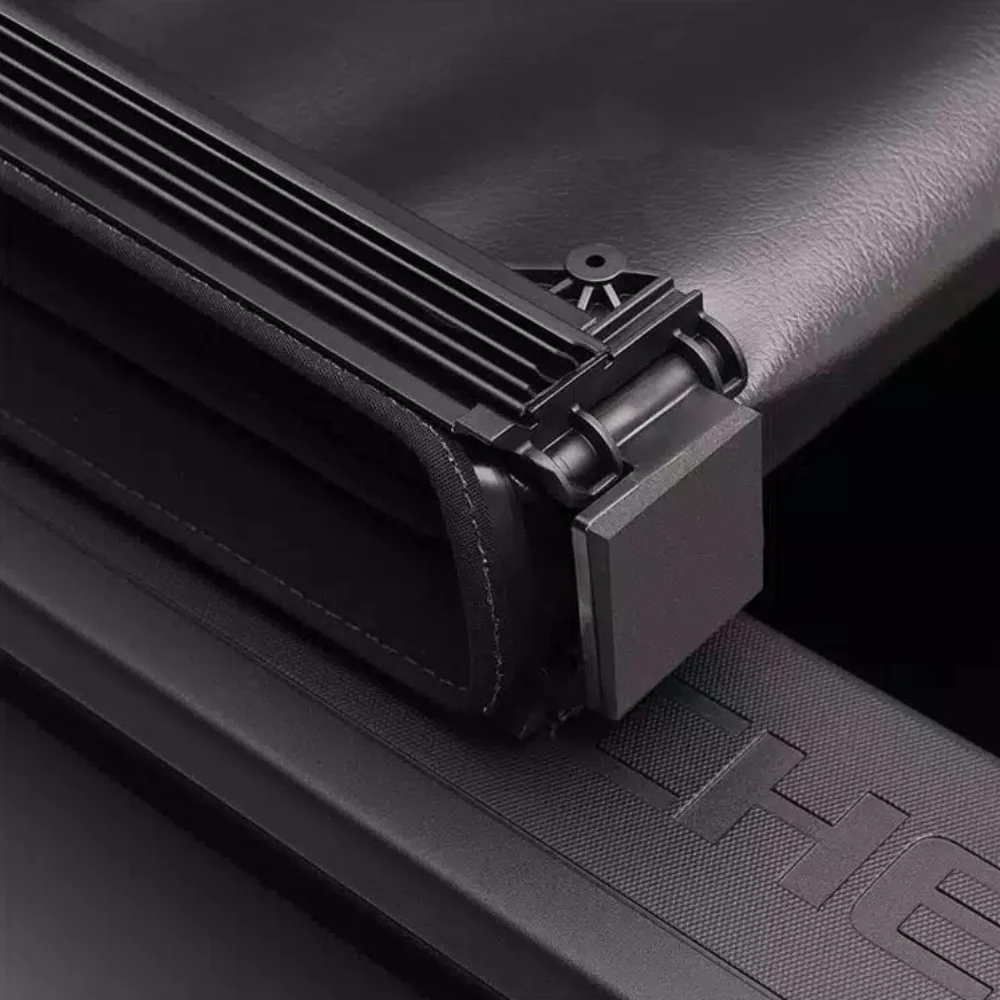 Trifecta Signature 2.0 Soft Folding Tonneau Cover Tundra (2022+) - Image 6
