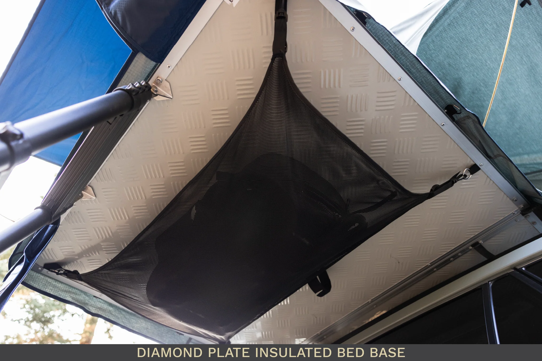 The Vagabond Lite Rooftop Tent - Image 11